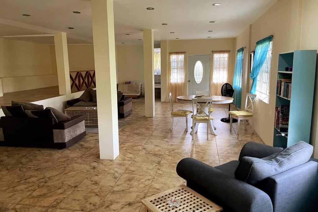 Dunfermline Park View Apartment מראה חיצוני תמונה